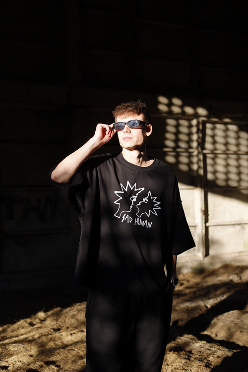 Faces Tee – SADHUMAN